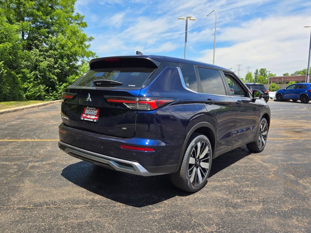 New 2026 Mitsubishi Outlander SE AWD/4WD image 10