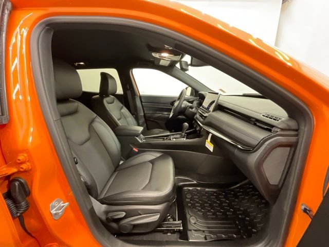 New 2026 Jeep Compass Latitude AWD/4WD image 23