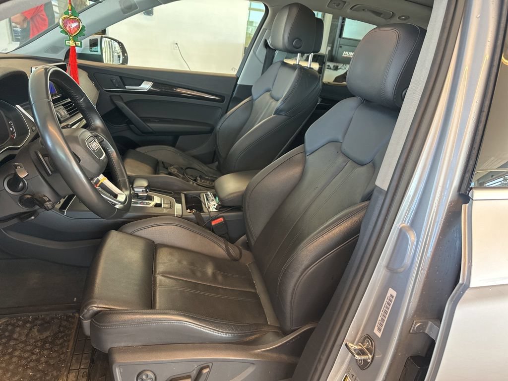 Used 2018 Audi Q5 Premium Plus w/ Premium Plus Package AWD/4WD image 7