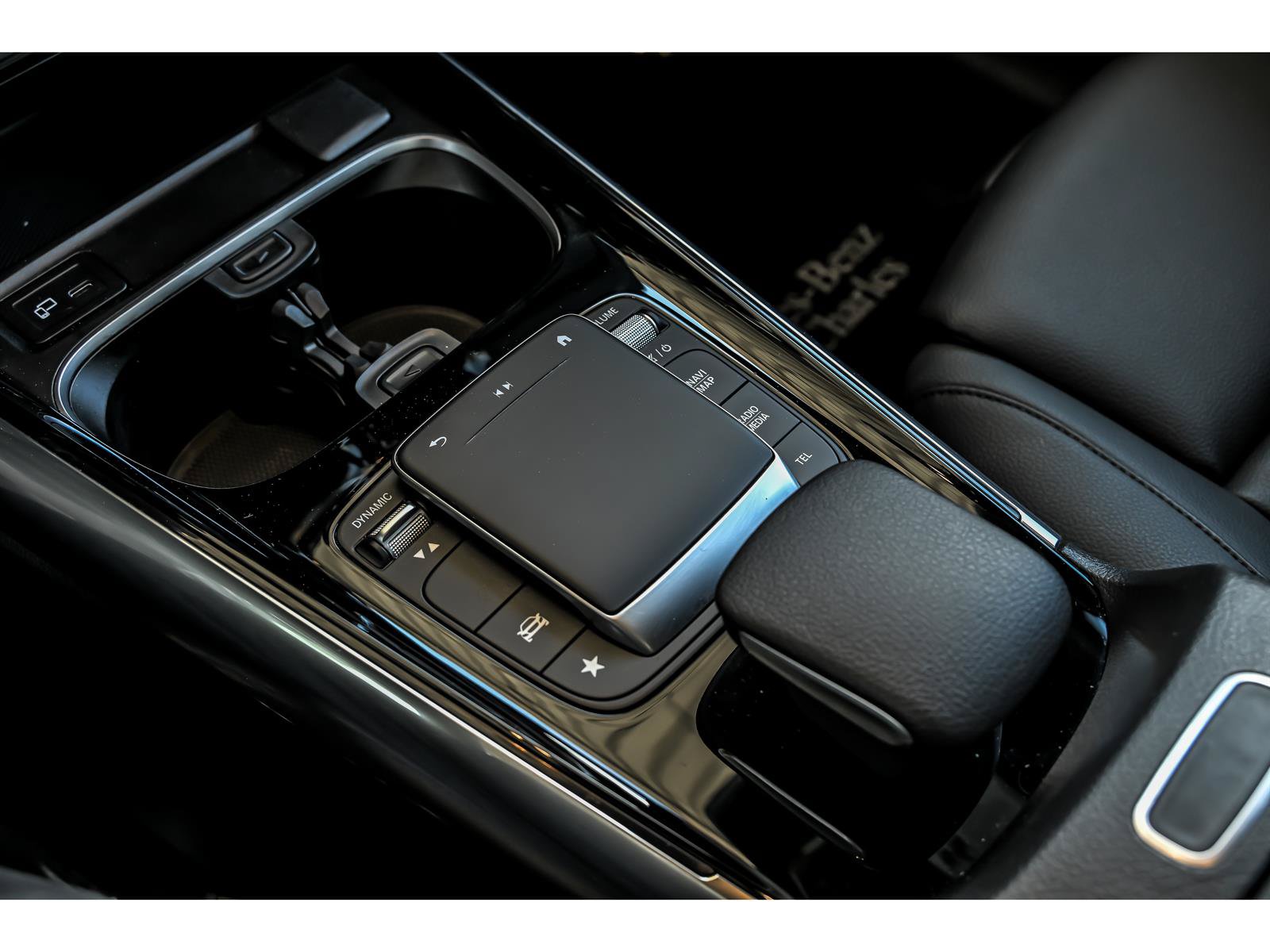 Certified 2021 Mercedes-Benz GLA 250 4MATIC image 21