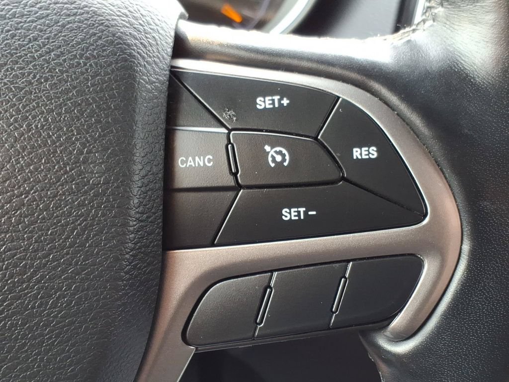 Used 2021 Jeep Grand Cherokee Laredo X AWD/4WD image 24