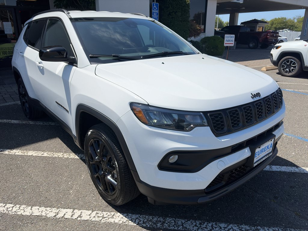 New 2026 Jeep Compass Latitude AWD/4WD image 28