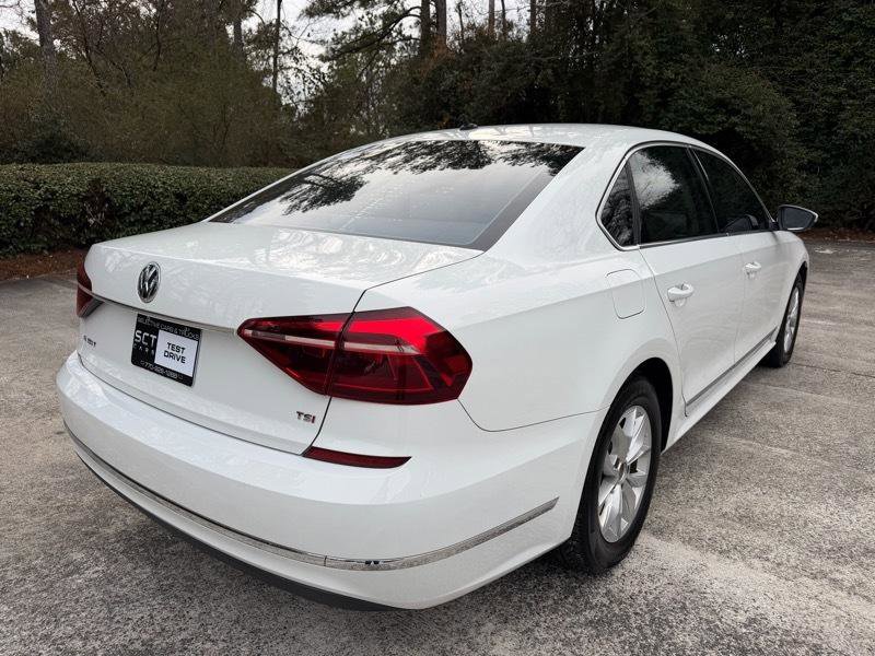 Used 2017 Volkswagen Passat 1.8T S image 10