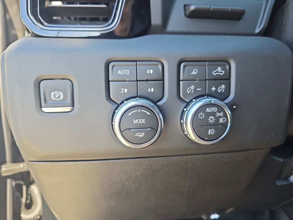 New 2026 GMC Sierra 2500 AT4 w/ AT4 Premium Plus Package AWD/4WD image 26