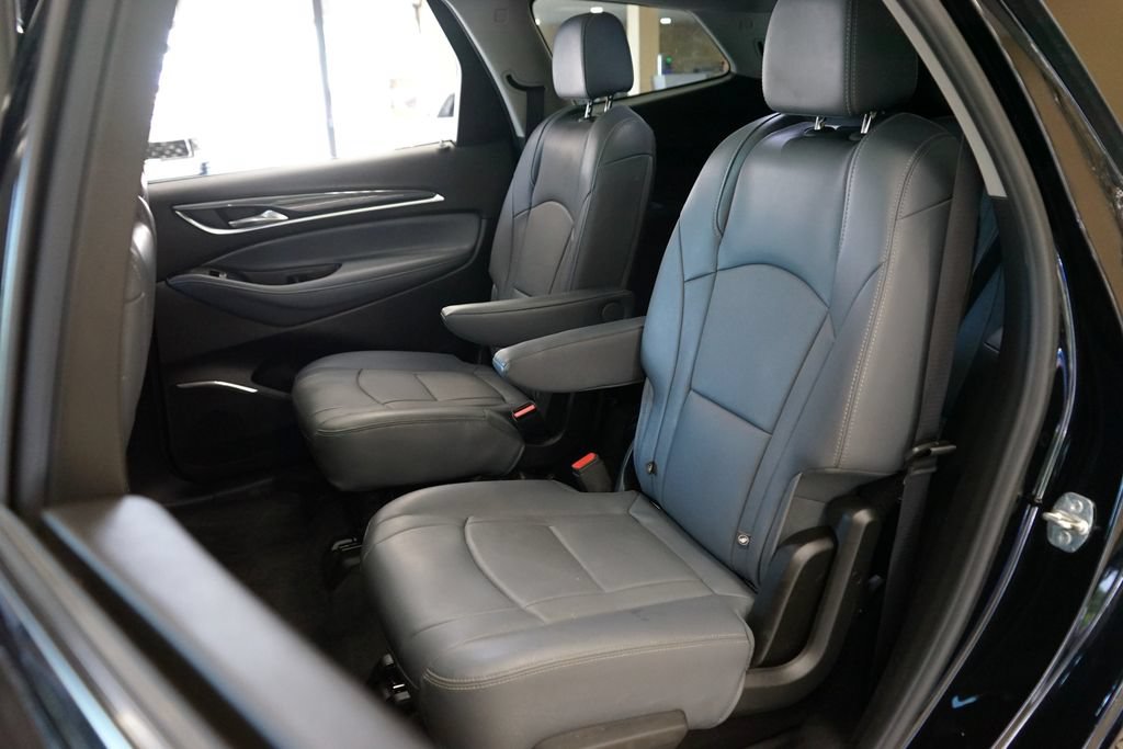 Used 2020 Buick Enclave Essence w/ Sound and Sites Package AWD/4WD image 46