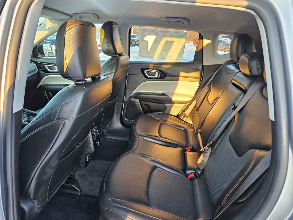 Used 2022 Jeep Compass Limited image 26