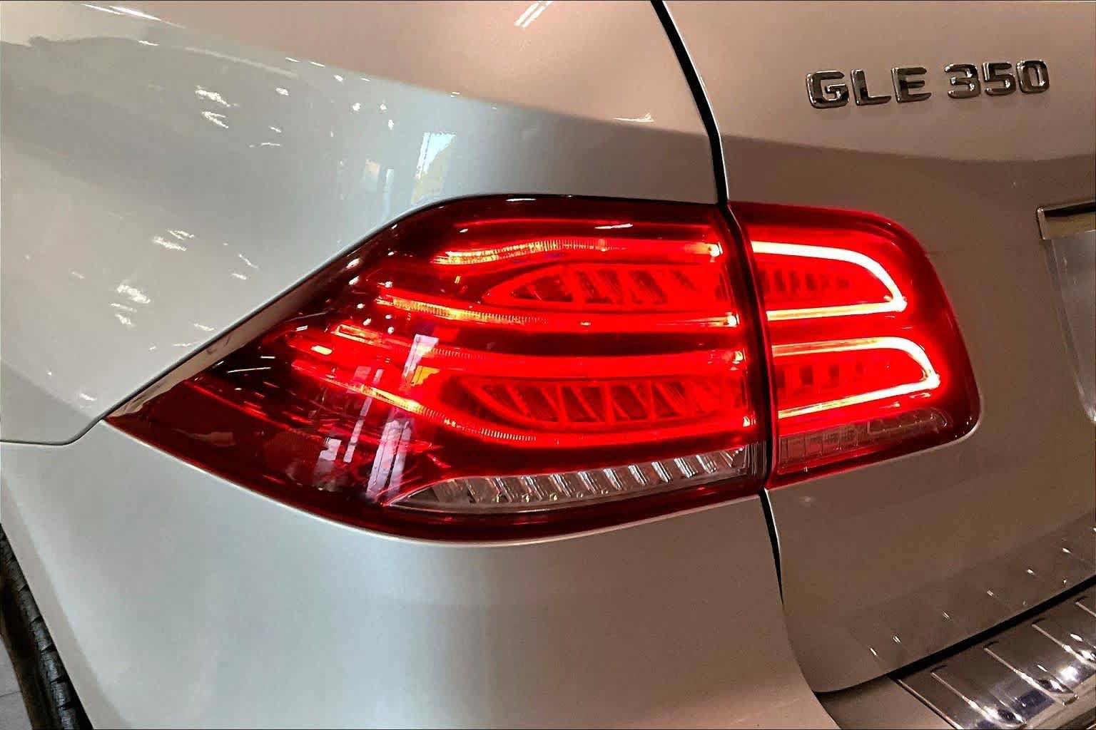 Certified 2018 Mercedes-Benz GLE 350 4MATIC image 28
