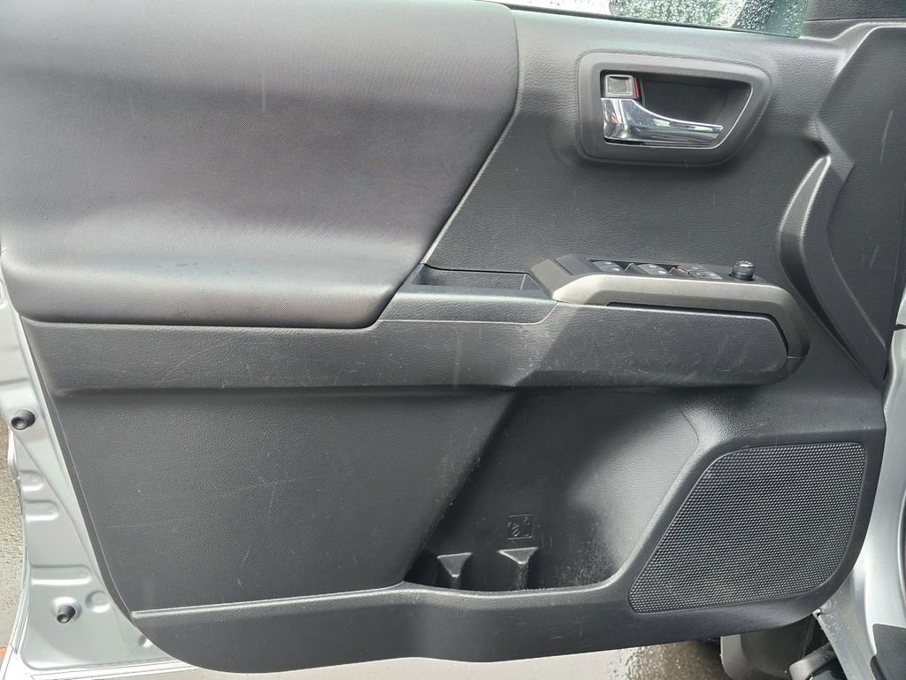 Used 2022 Toyota Tacoma SR5 image 22