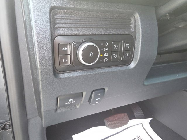New 2026 Ford F250 Lariat w/ Black Appearance Package AWD/4WD image 17