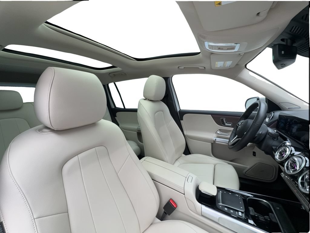 Used 2023 Mercedes-Benz EQB 350 4MATIC SUV w/ Pinnacle Package image 30