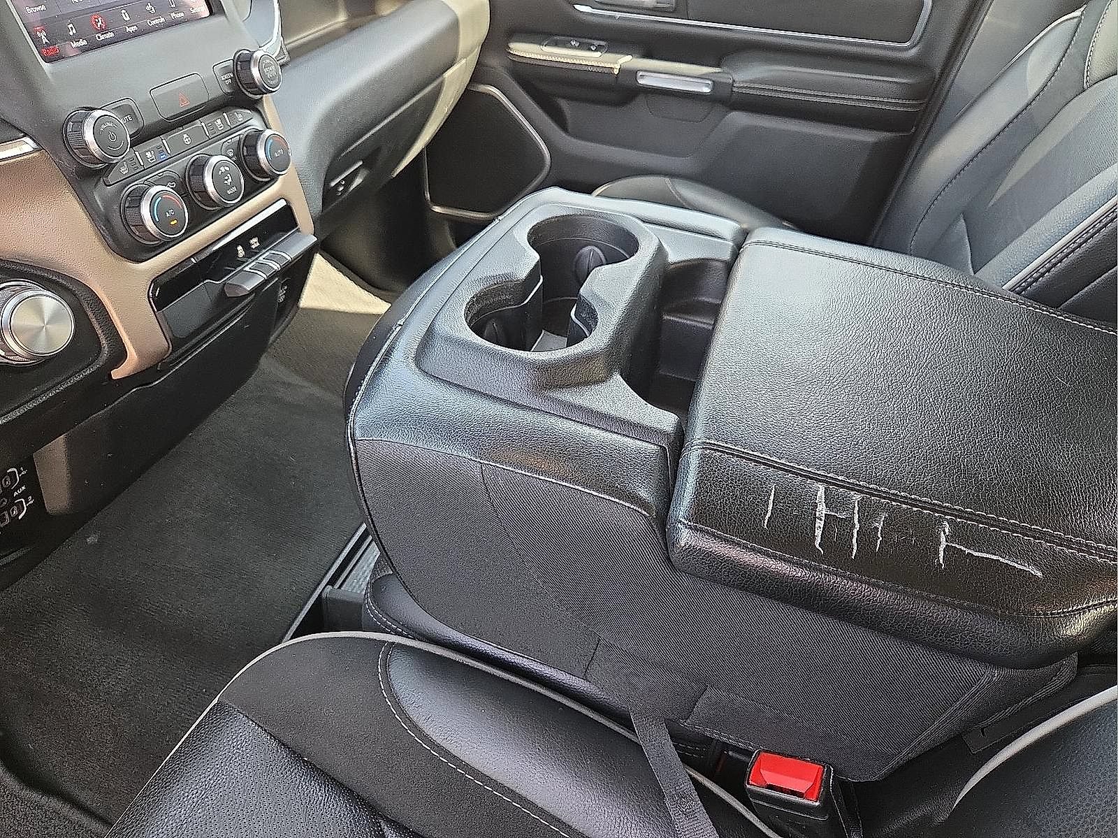 Used 2021 RAM 1500 Laramie AWD/4WD image 10