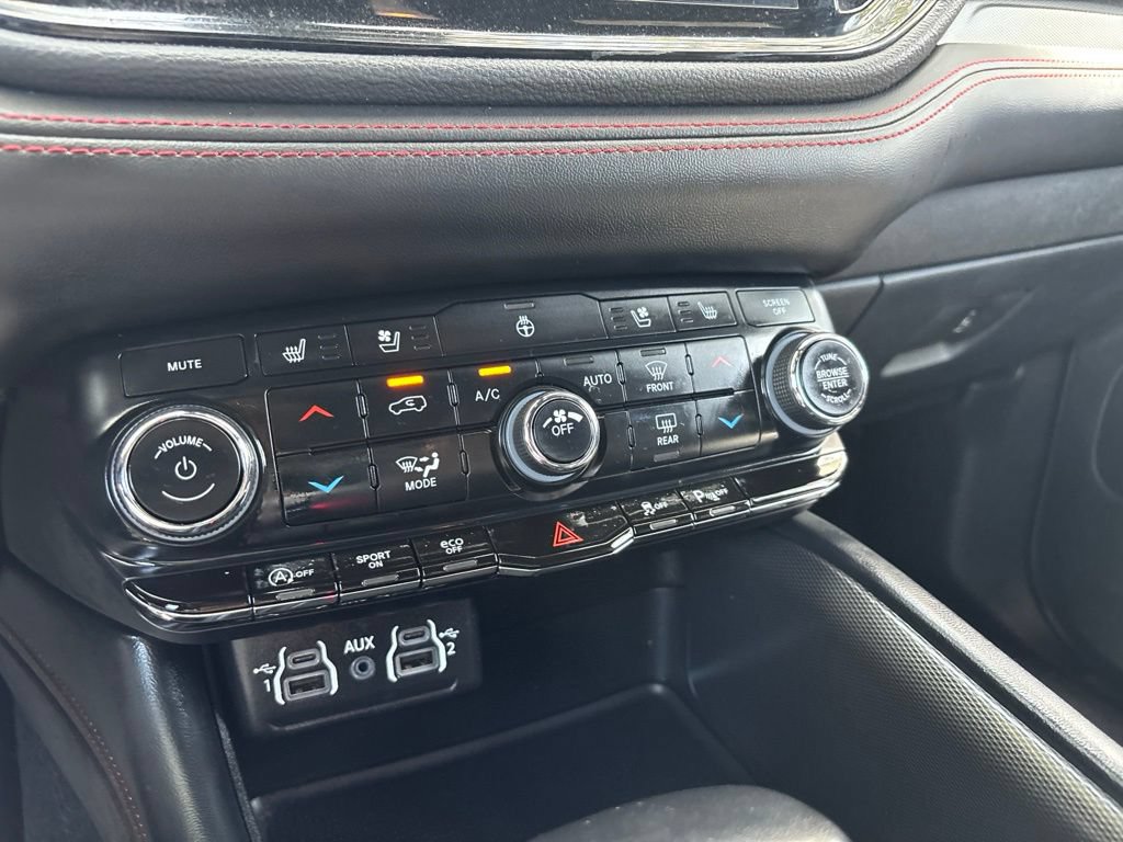 Used 2024 Dodge Durango GT RWD image 32