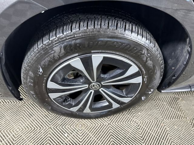 Used 2023 Toyota bZ4X XLE image 10