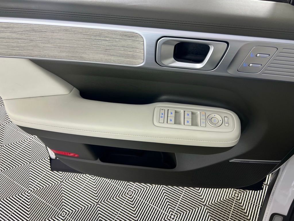 Used 2024 Hyundai Santa Fe Calligraphy image 23