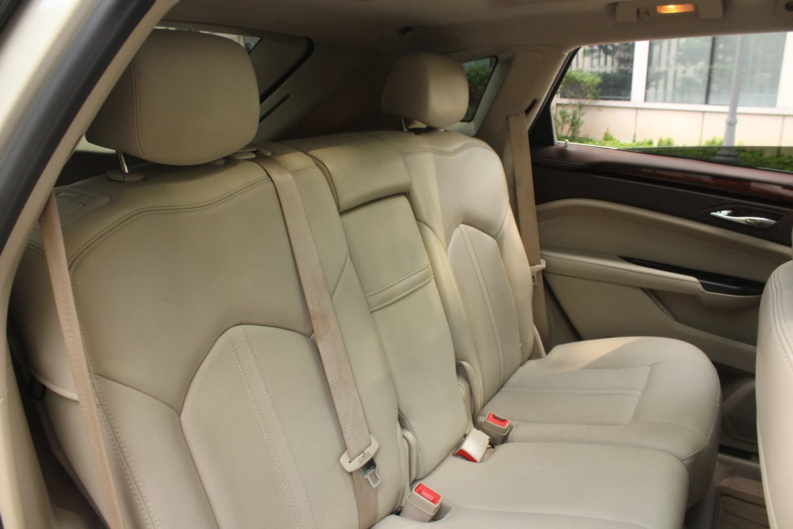 Used 2015 Cadillac SRX Luxury w/ Driver Awareness Package AWD/4WD image 23