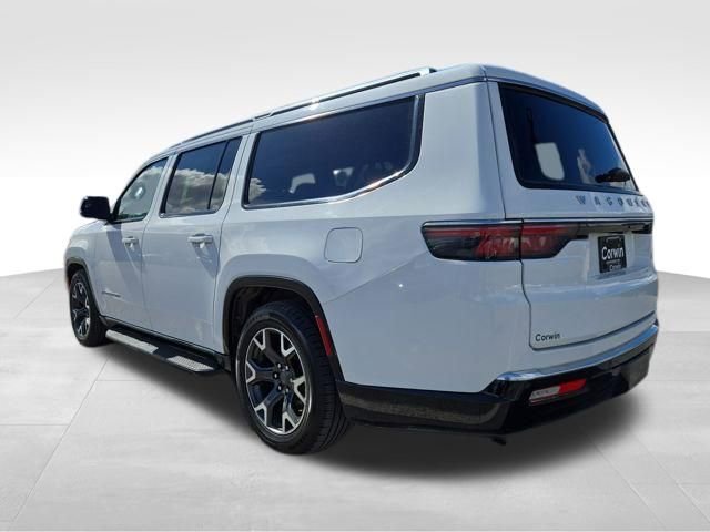 Used 2024 Jeep Wagoneer L Series III w/ Flexible Seating Group image 10