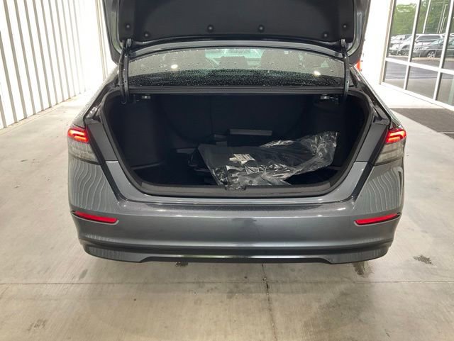 Used 2025 Honda Accord SE image 15