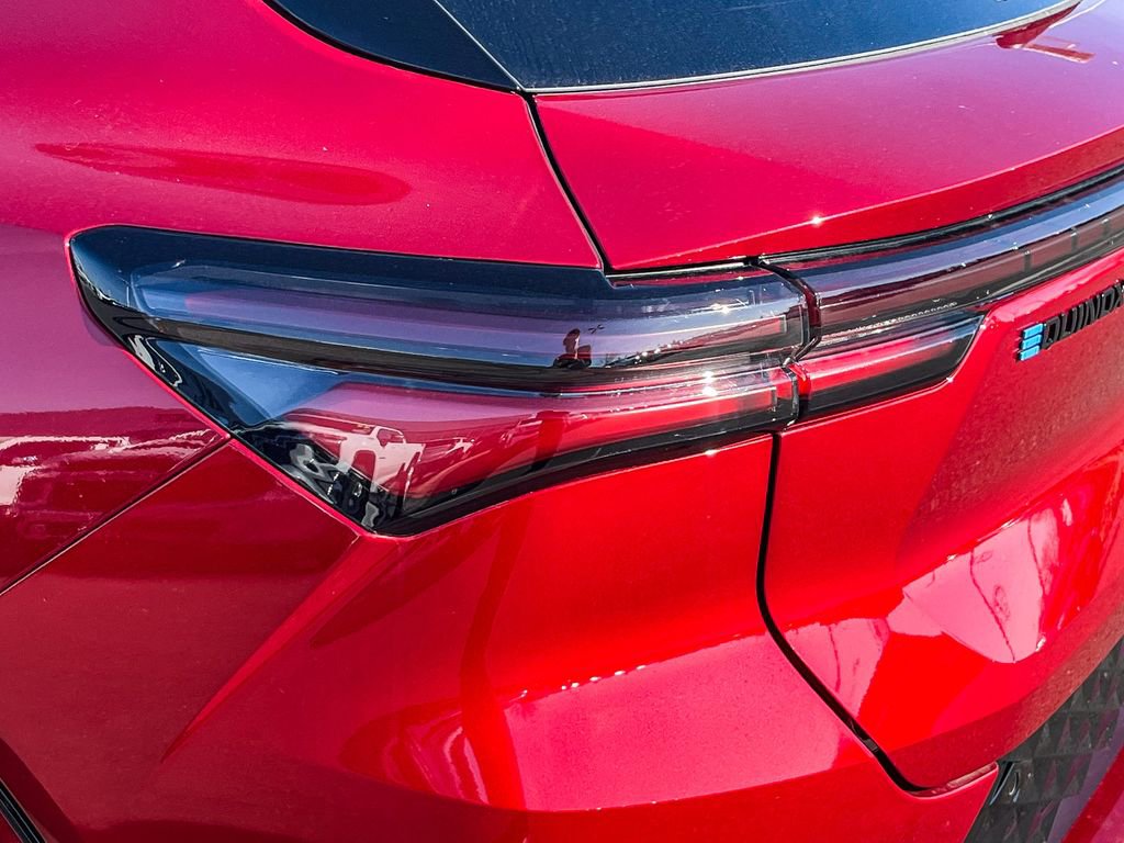 New 2026 Chevrolet Equinox EV RS image 8