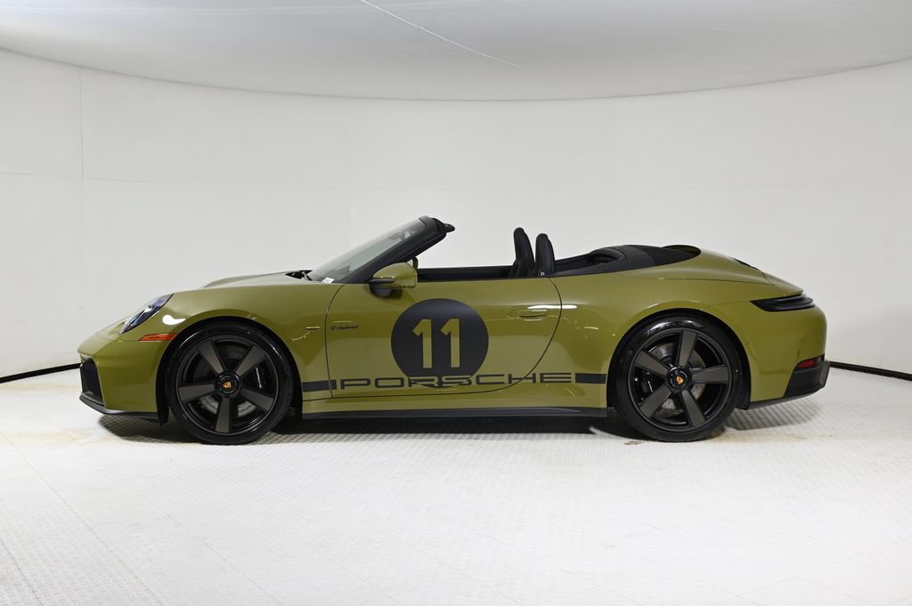 Used 2026 Porsche 911 GTS RWD image 2