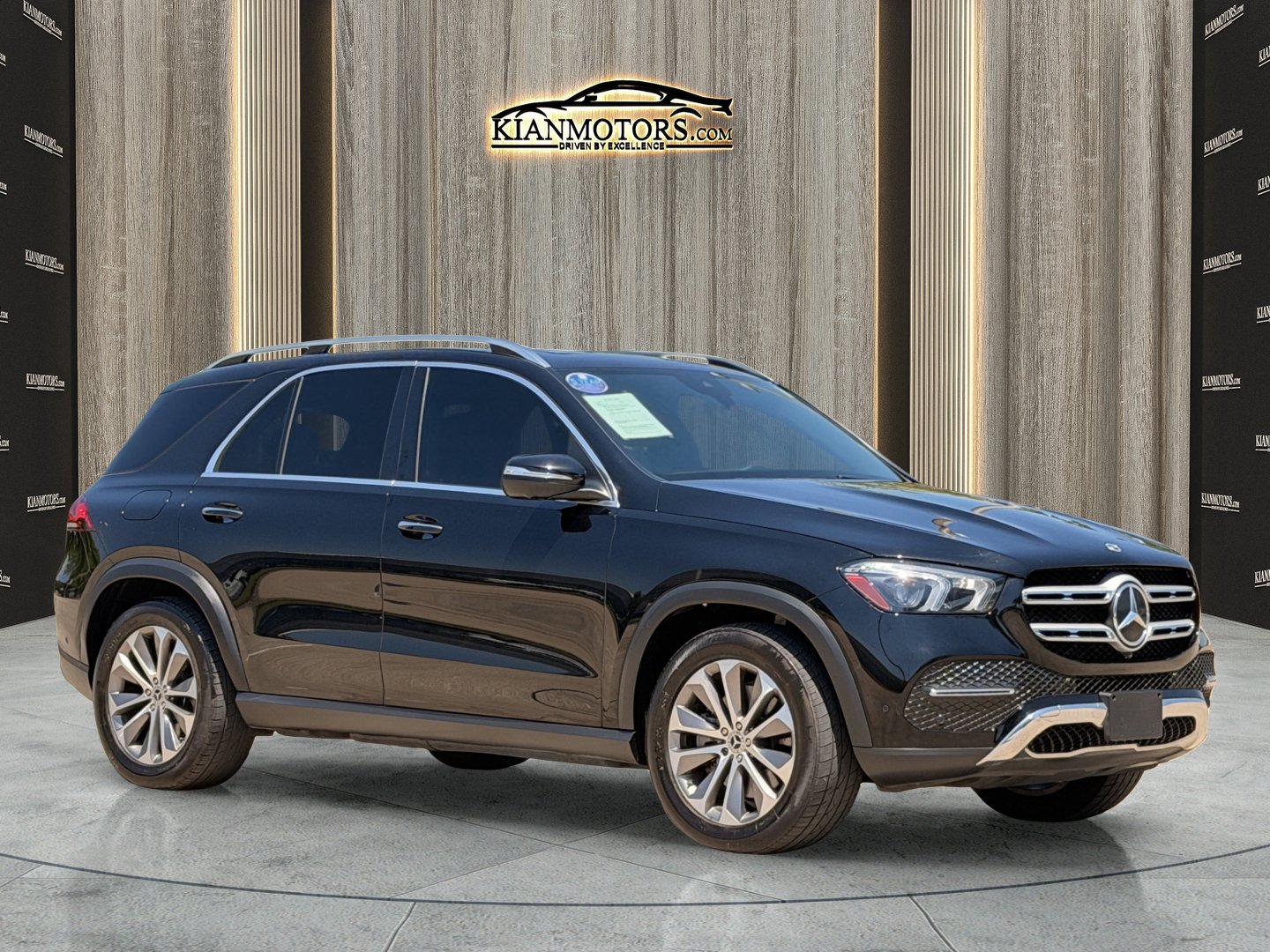 Used 2023 Mercedes-Benz GLE 450 4MATIC w/ Premium Package