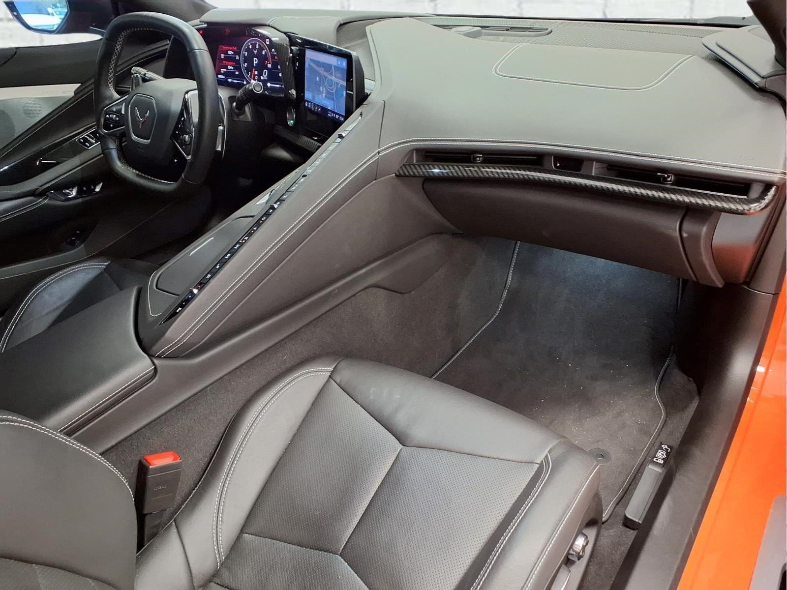 Used 2021 Chevrolet Corvette Stingray Preferred Cpe w/ Z51 Performance Package RWD image 8