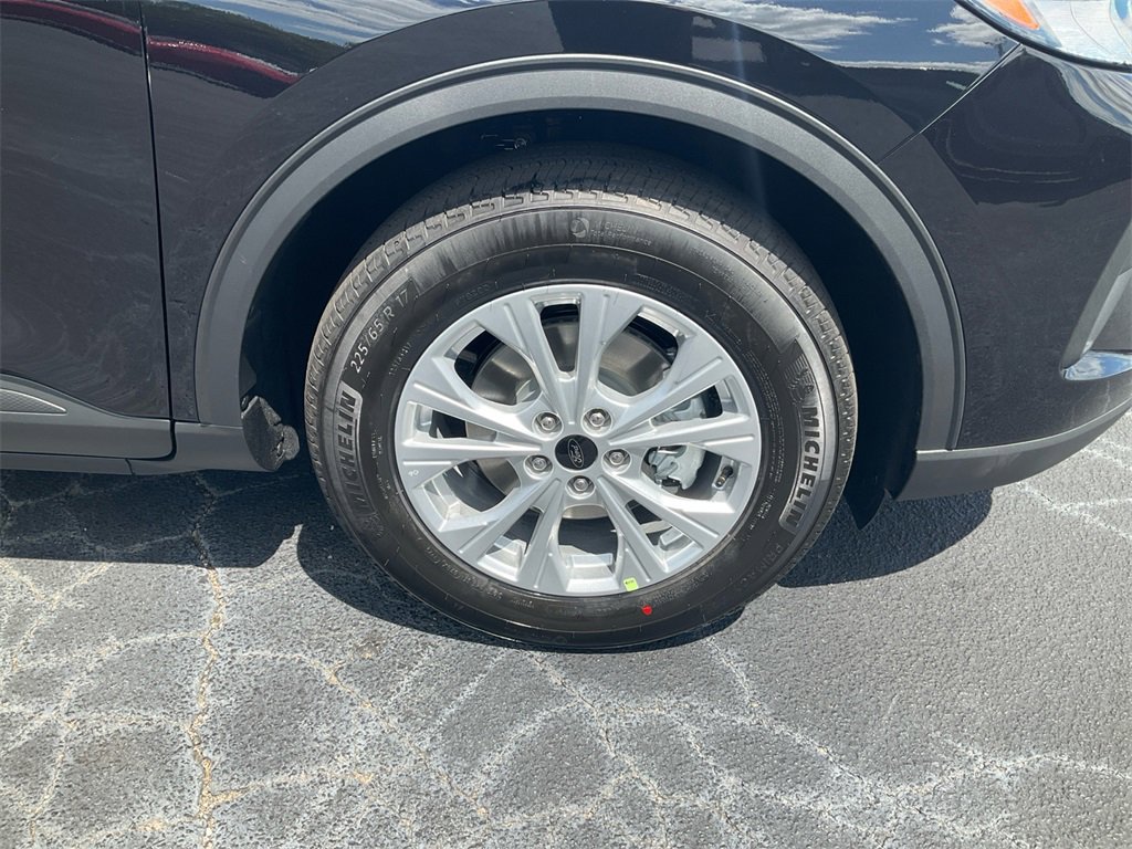 New 2025 Ford Escape Active image 10