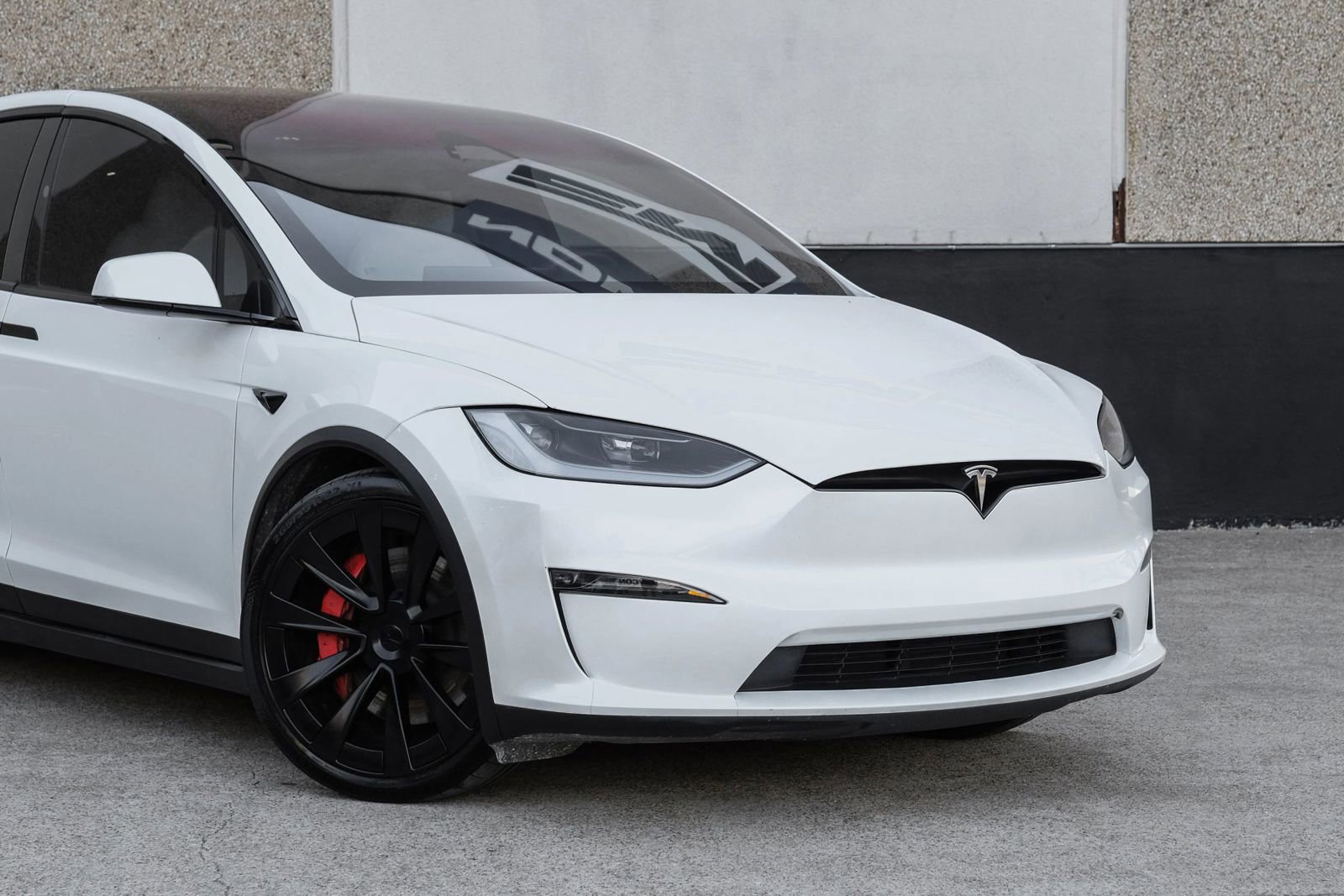 Used 2023 Tesla Model X Plaid image 10