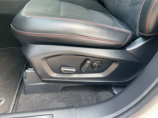 Used 2025 Ford Explorer ST AWD/4WD image 6