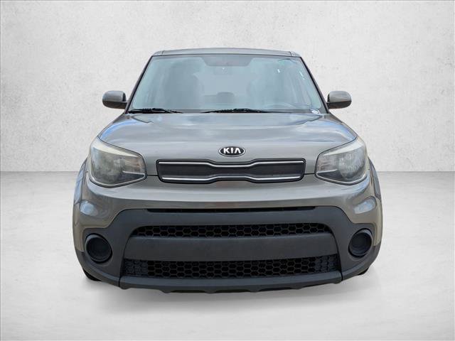 Used 2018 Kia Soul Base image 2