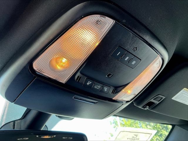 Used 2022 Dodge Durango R/T w/ Blacktop Package AWD/4WD image 17
