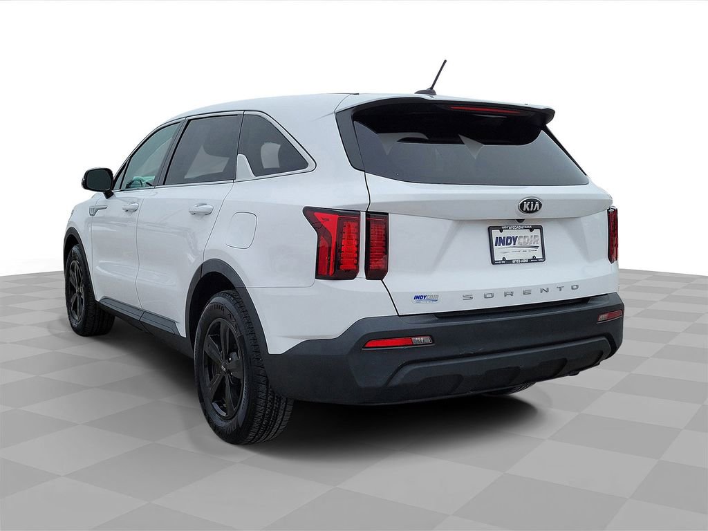 Used 2021 Kia Sorento LX image 6