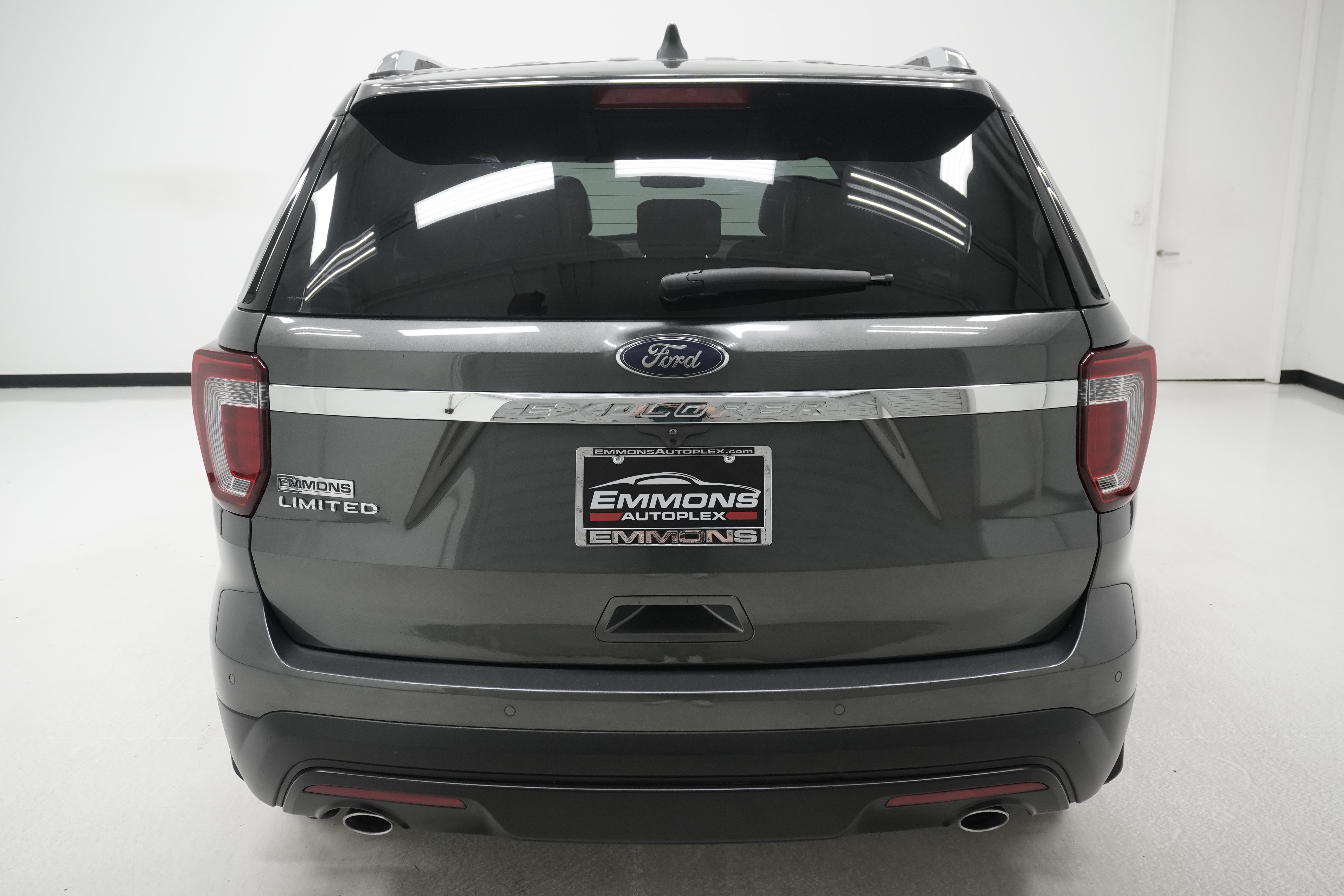Used 2017 Ford Explorer Limited FWD image 5