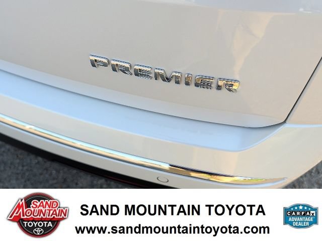 Used 2022 Chevrolet Traverse Premier FWD image 5