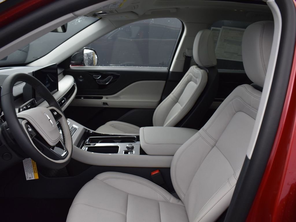 New 2025 Lincoln Aviator Reserve w/ Illumination Package image 12