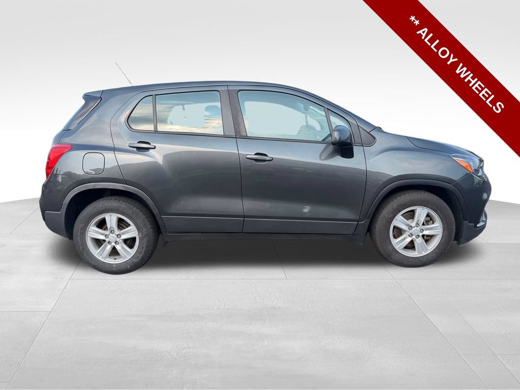 Used 2020 Chevrolet Trax LS FWD image 8