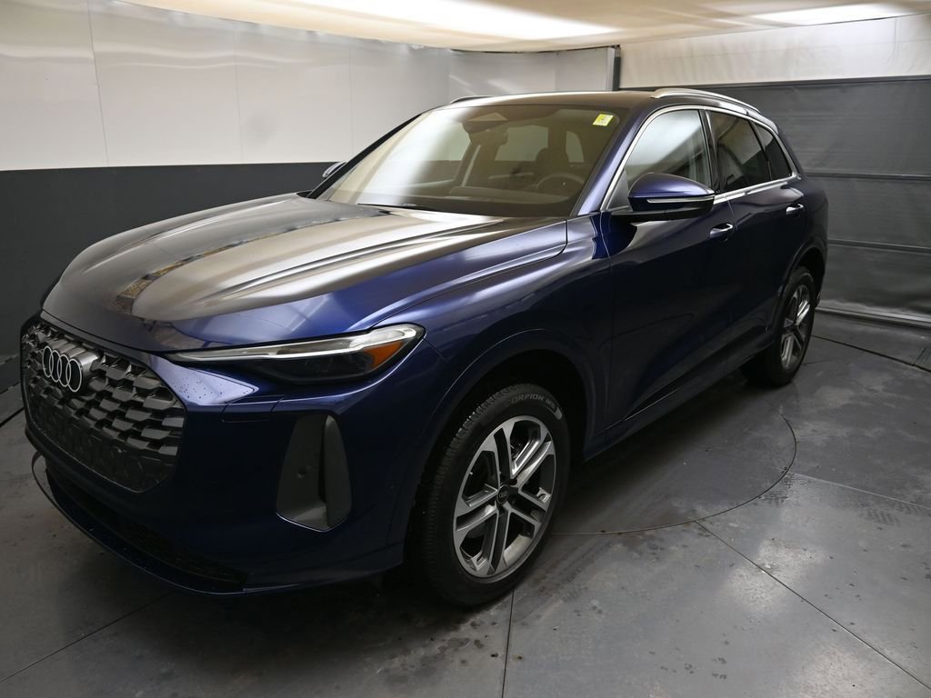 Certified 2025 Audi Q5 Premium Plus w/ Premium Plus image 4