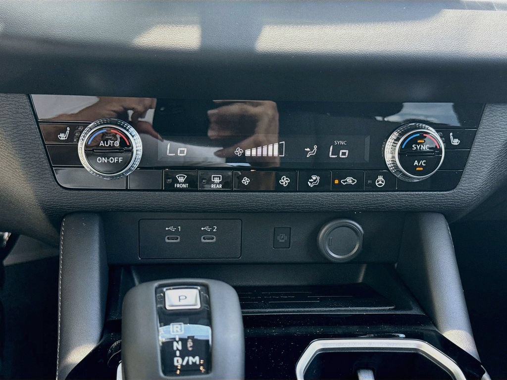 New 2026 Mitsubishi Outlander LE FWD image 16