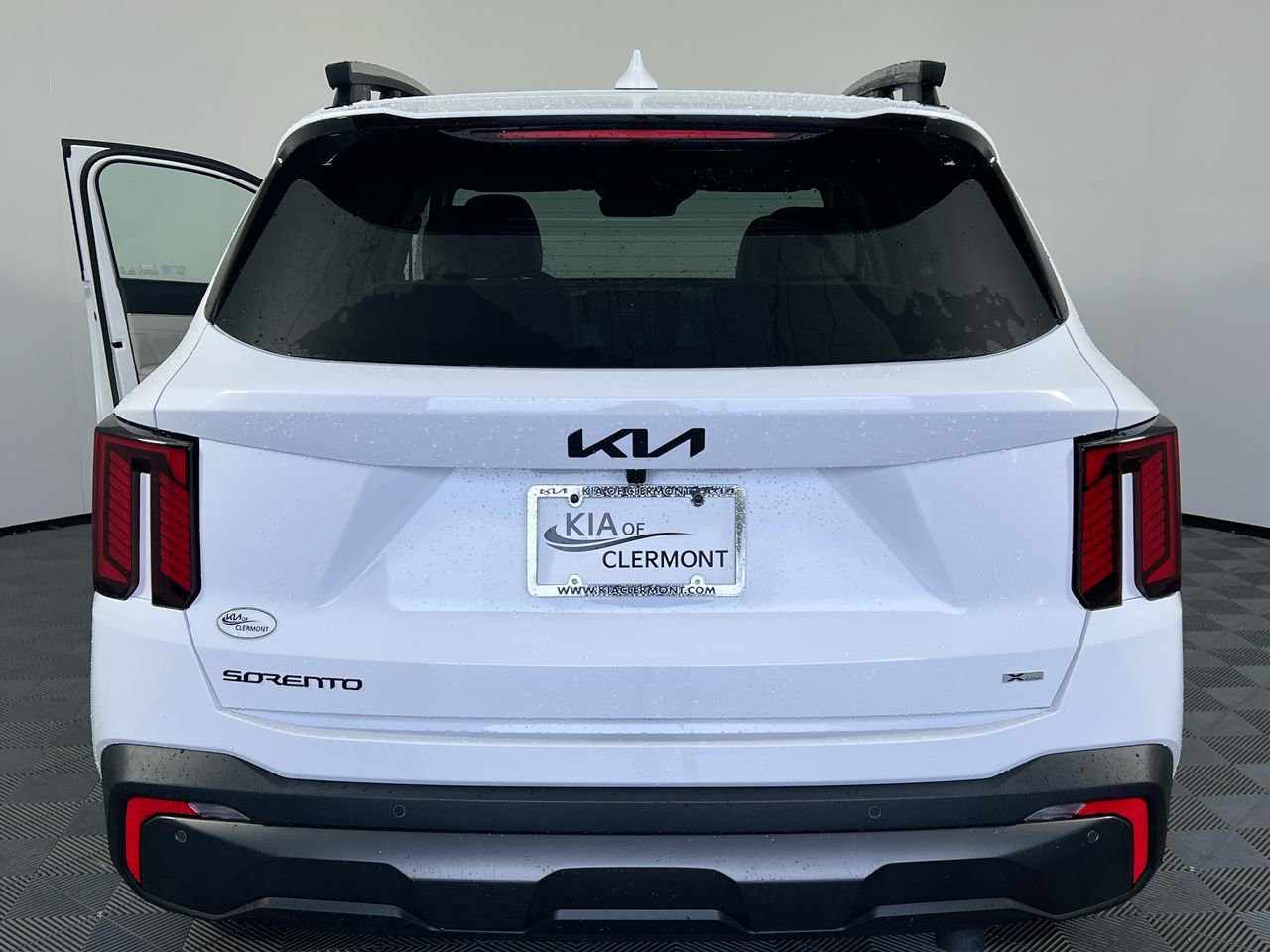 Certified 2025 Kia Sorento SX AWD/4WD image 4