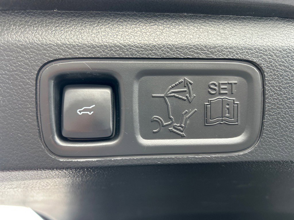 Used 2021 Ford Expedition Max XLT image 20