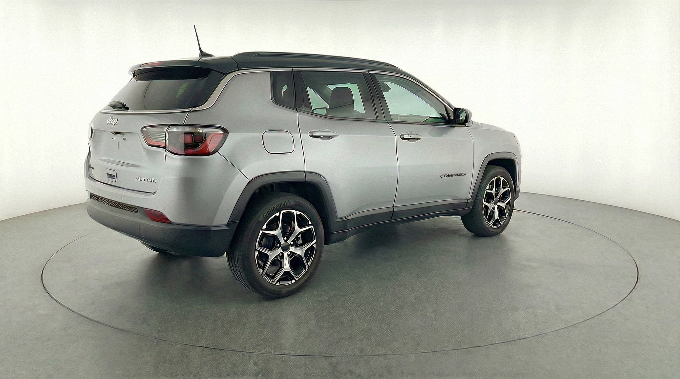 Used 2025 Jeep Compass Limited image 9