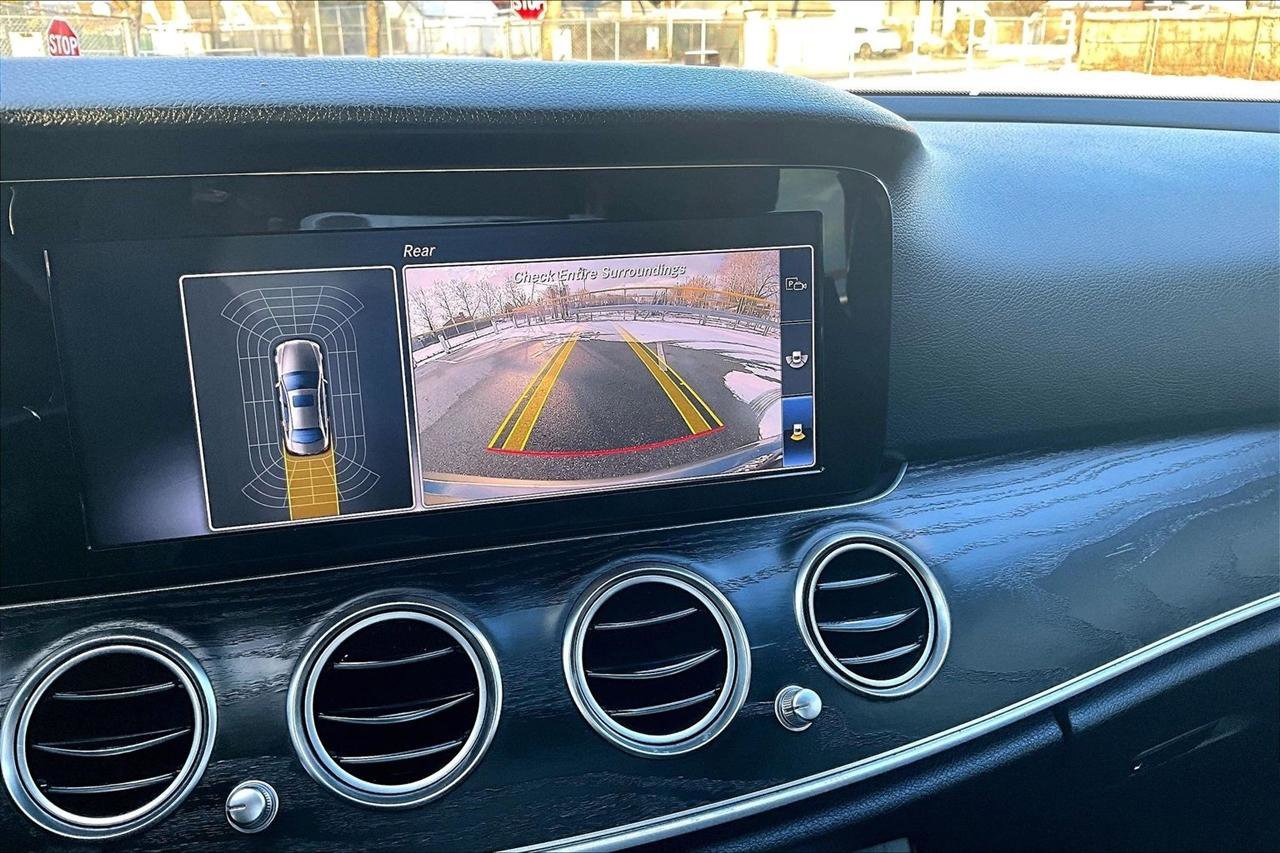 Used 2018 Mercedes-Benz E 300 4MATIC w/ Premium 1 Package image 14