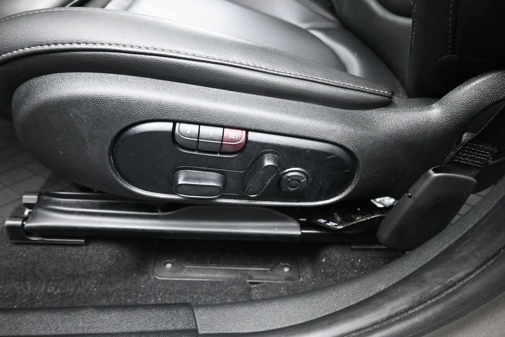 Used 2019 MINI Cooper Countryman S w/ Premium Package FWD image 11
