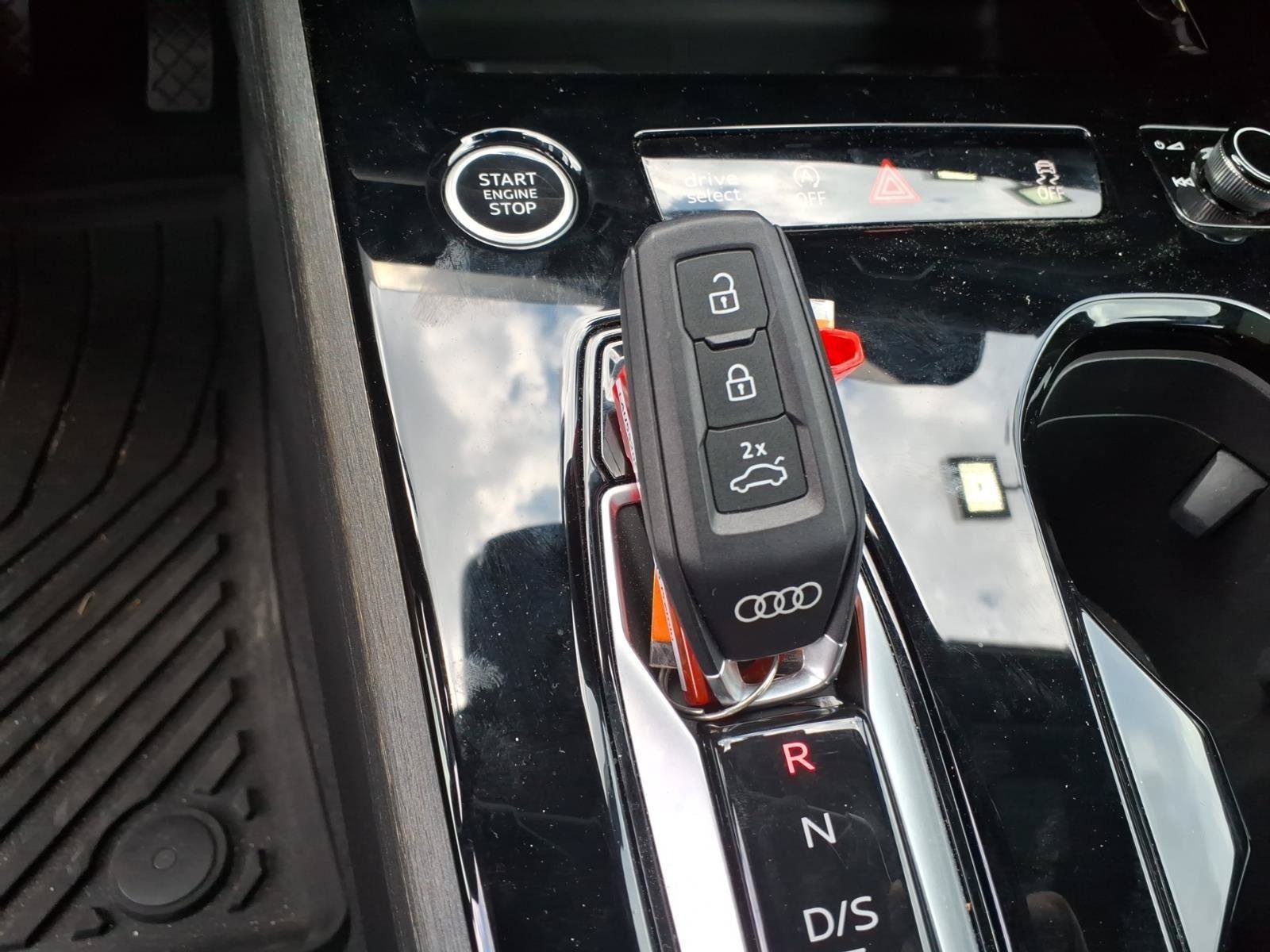 Used 2025 Audi A5 2.0T Premium w/ Convenience Package AWD/4WD image 30