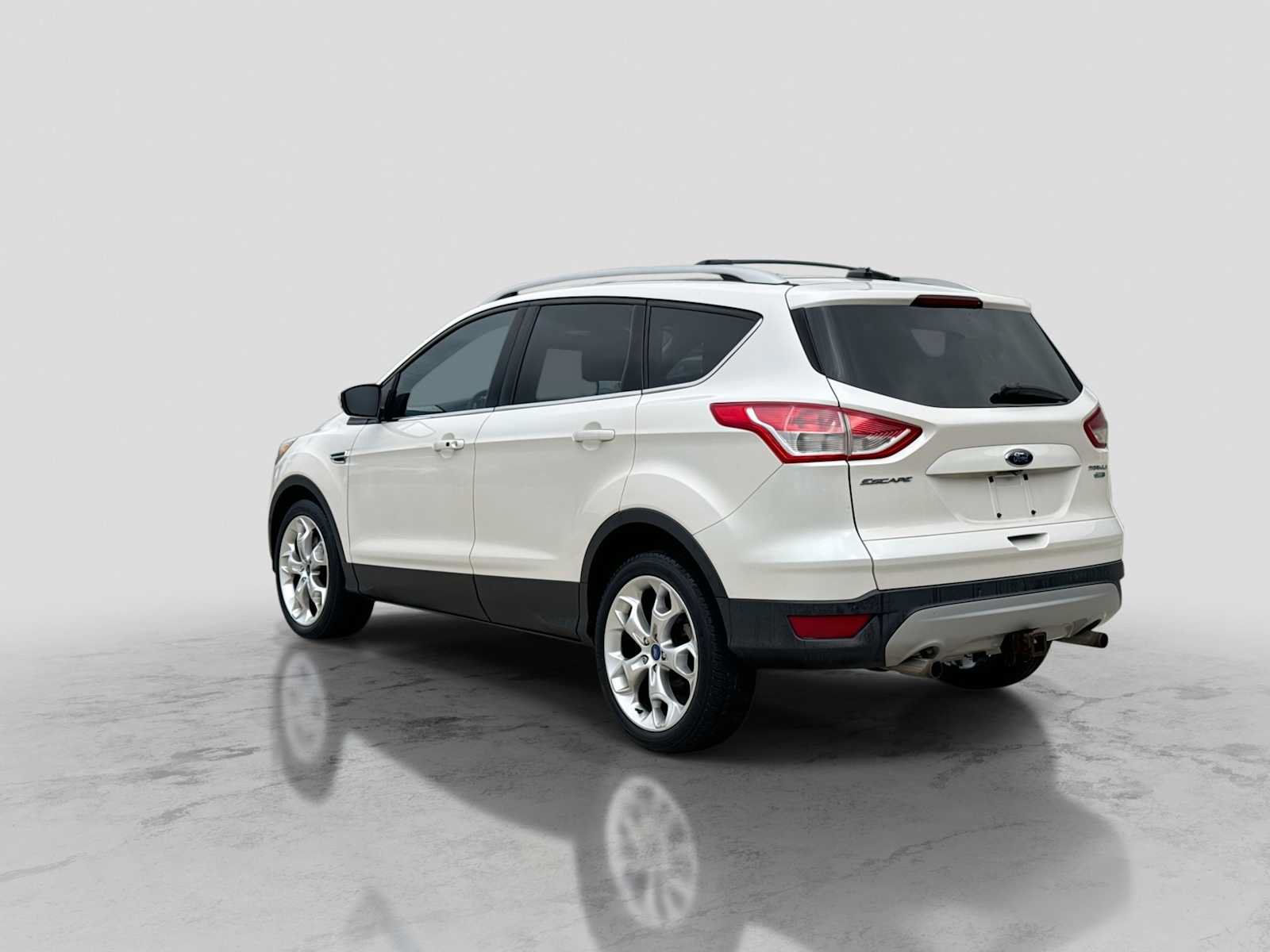 Used 2013 Ford Escape Titanium w/ Parking Technology Pkg AWD/4WD image 4