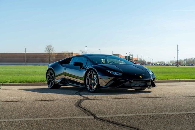 Used 2022 Lamborghini Huracan EVO image 26