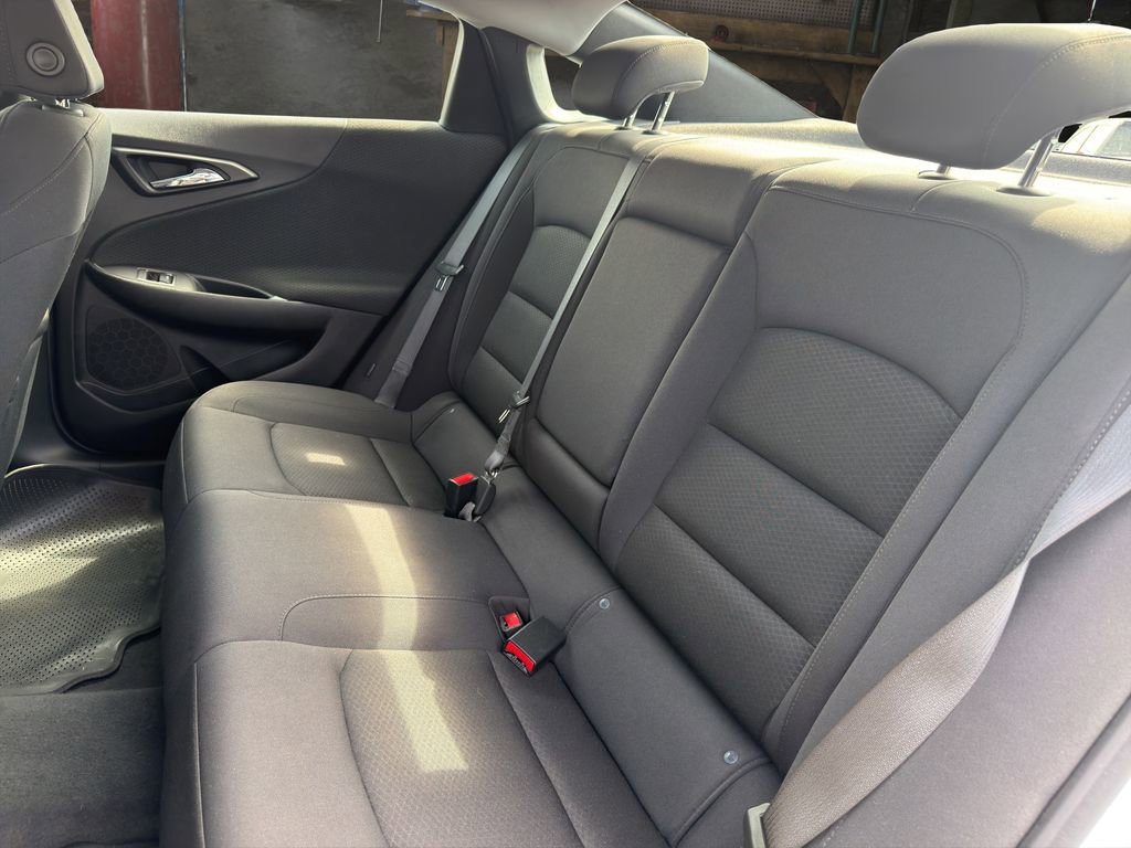 Used 2022 Chevrolet Malibu LT image 14