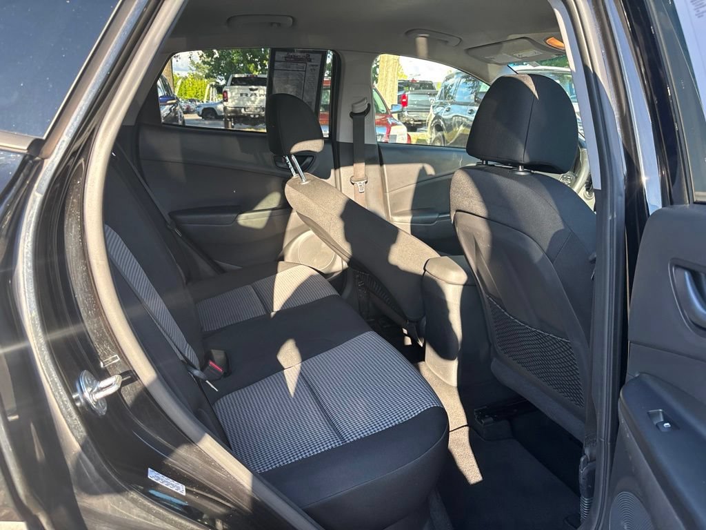Used 2021 Hyundai Kona SEL AWD/4WD image 17