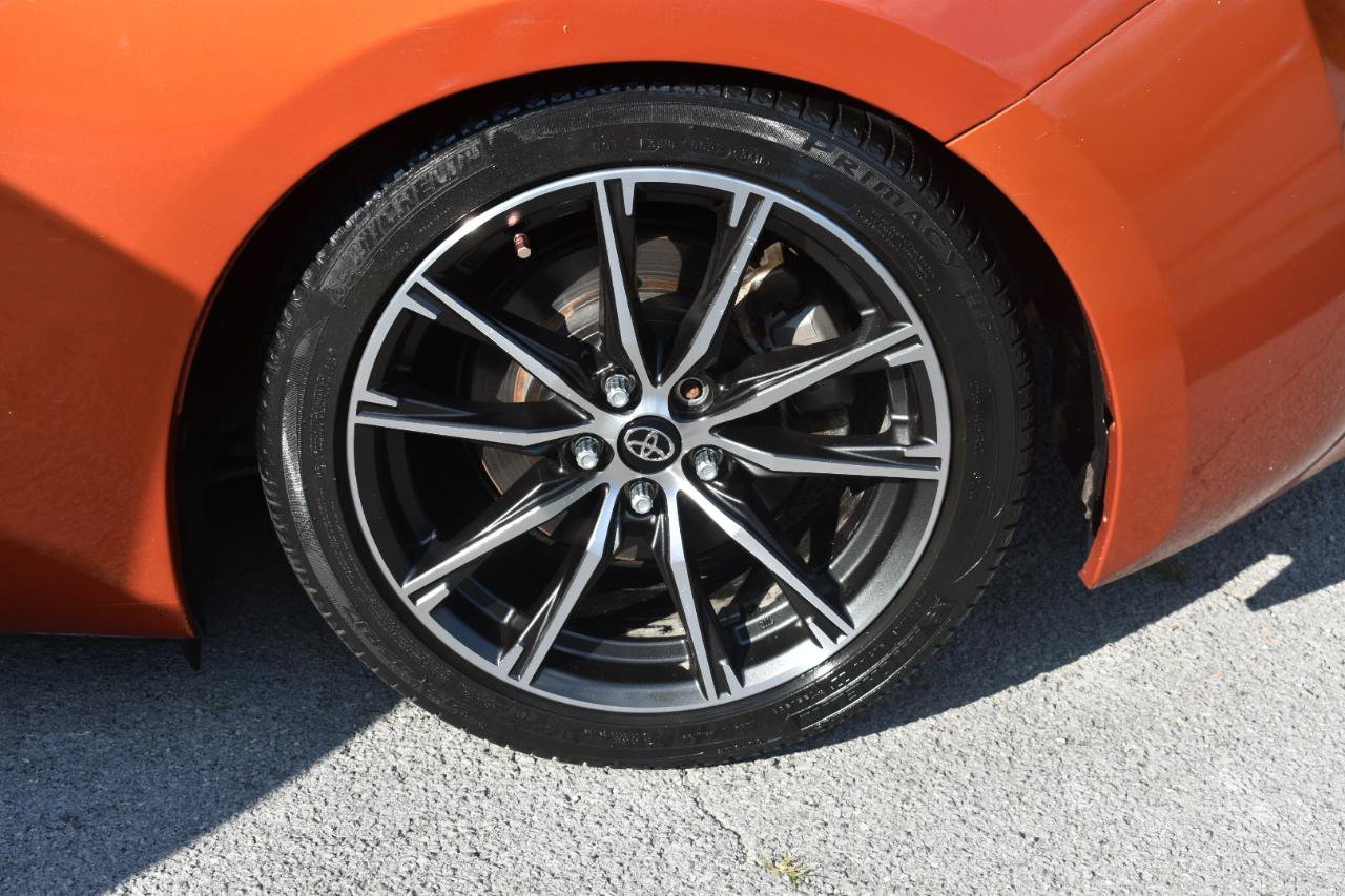 Used 2014 Scion FR-S RWD image 21