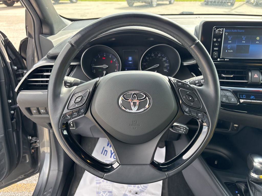 Used 2018 Toyota C-HR XLE image 29