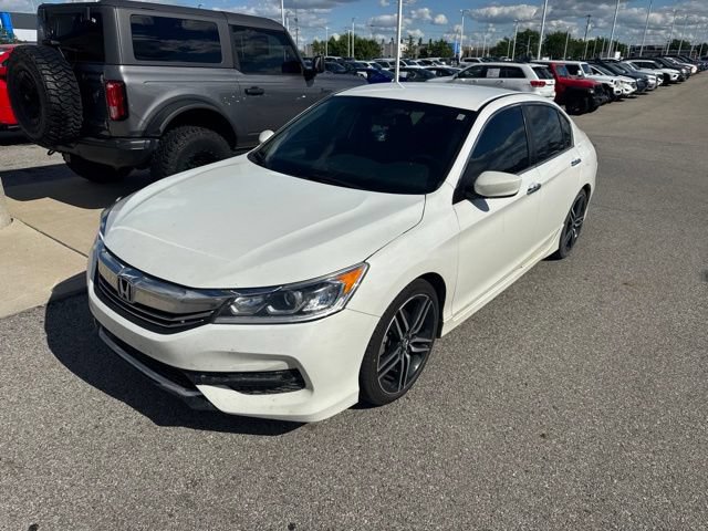 Used 2017 Honda Accord Sport image 3